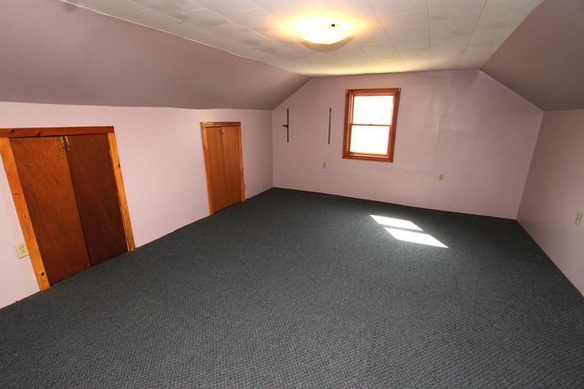 11421 Elm Avenue, Howard City, MI 49329