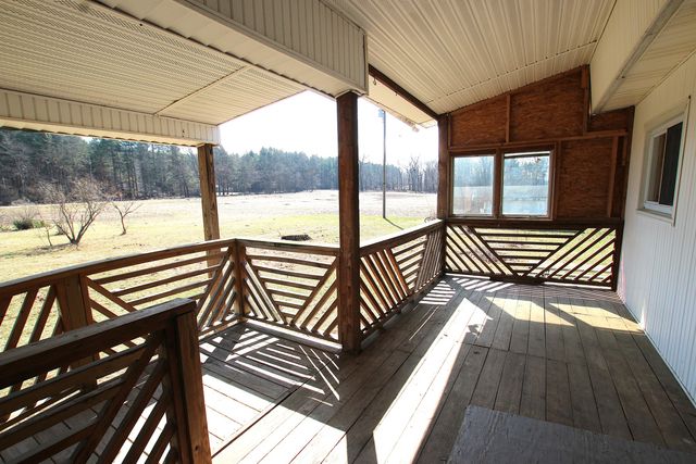 11421 Elm Avenue, Howard City, MI 49329