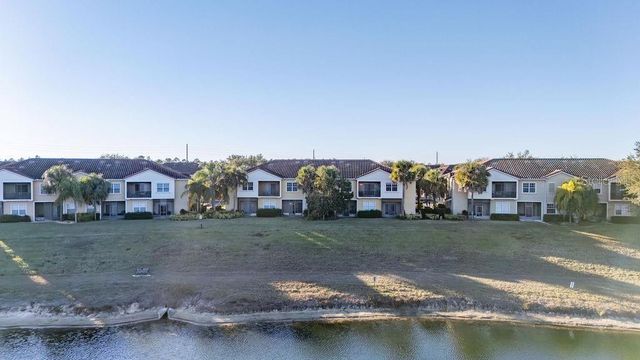 2795 OAKWATER DRIVE 2795, Kissimmee, FL 34747