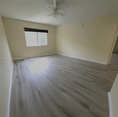 5051 Wiles Rd 201, Coconut Creek, FL 33073