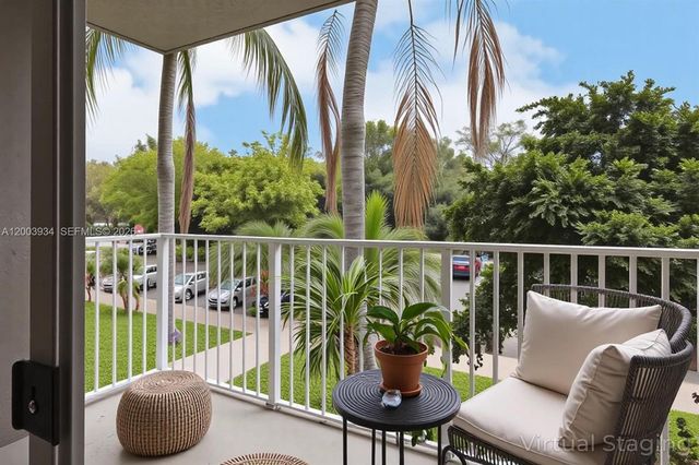 5051 Wiles Rd 201, Coconut Creek, FL 33073