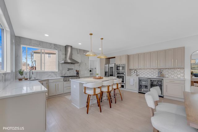 3517 Oakleaf Lane, Crystal Lake, IL 60012