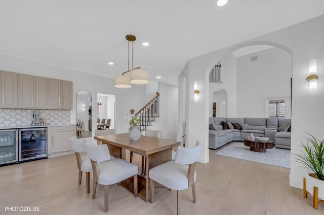 3517 Oakleaf Lane, Crystal Lake, IL 60012