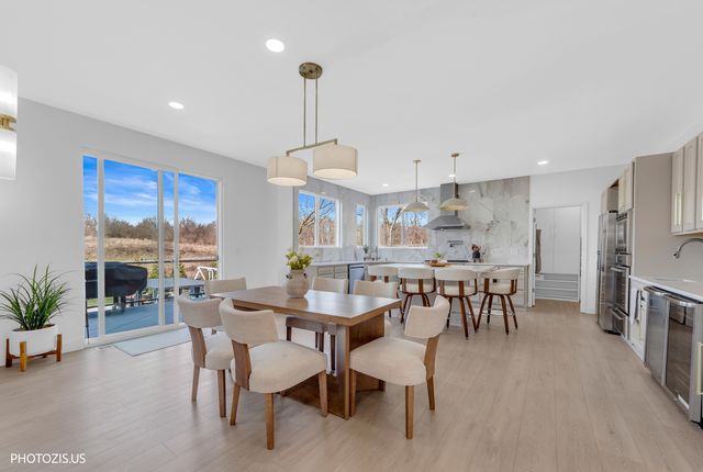 3517 Oakleaf Lane, Crystal Lake, IL 60012