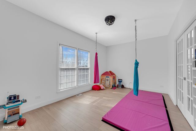 3517 Oakleaf Lane, Crystal Lake, IL 60012