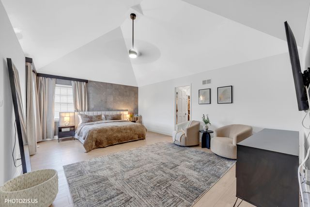 3517 Oakleaf Lane, Crystal Lake, IL 60012