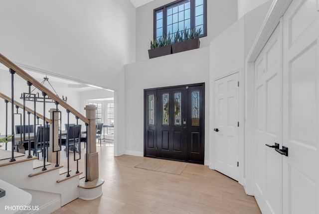 3517 Oakleaf Lane, Crystal Lake, IL 60012