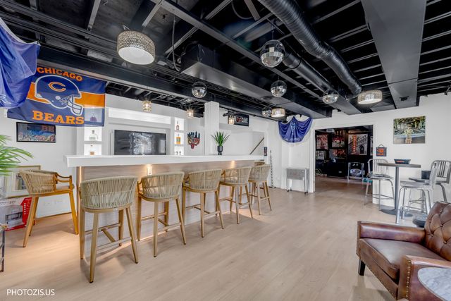 3517 Oakleaf Lane, Crystal Lake, IL 60012