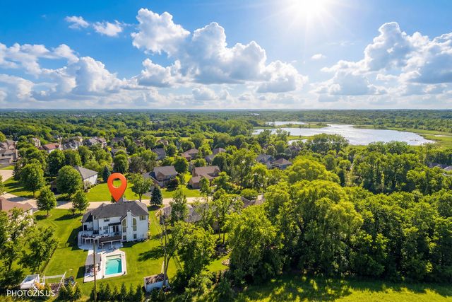 3517 Oakleaf Lane, Crystal Lake, IL 60012