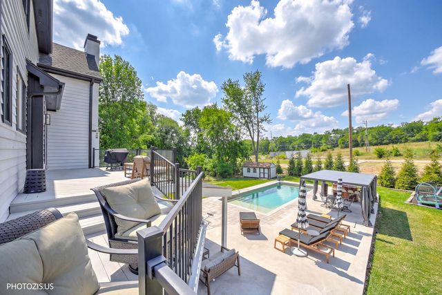 3517 Oakleaf Lane, Crystal Lake, IL 60012