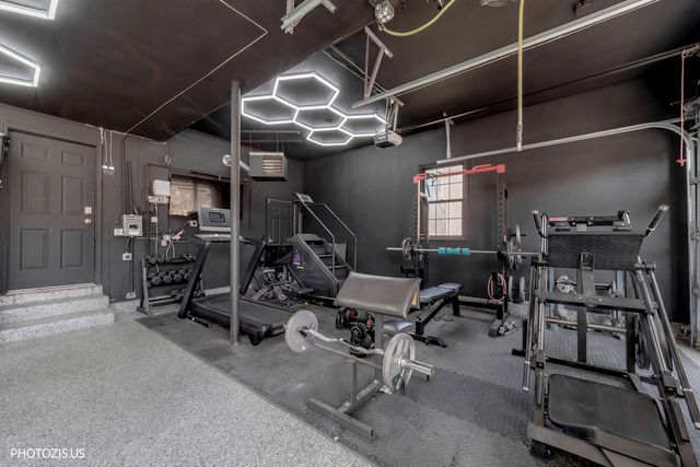 3517 Oakleaf Lane, Crystal Lake, IL 60012