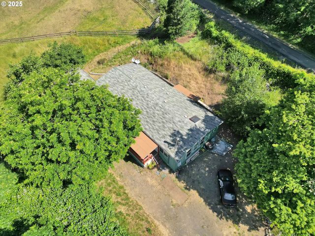 34865 ROW RIVER Rd, Cottage Grove, OR 97424