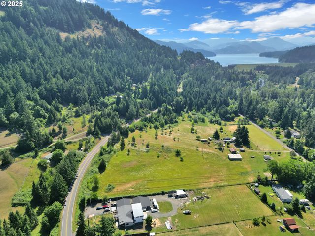 34865 ROW RIVER Rd, Cottage Grove, OR 97424