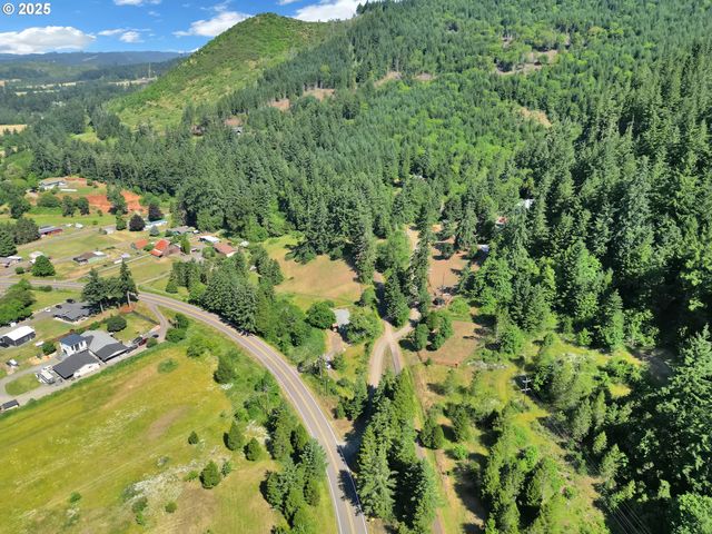 34865 ROW RIVER Rd, Cottage Grove, OR 97424
