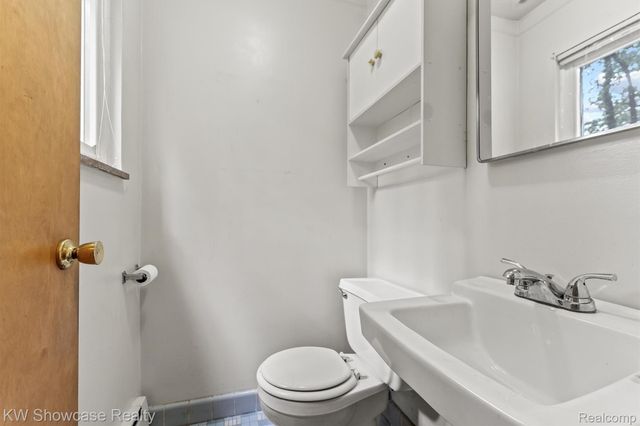 1445 Mariposa Drive, Wixom, MI 48393