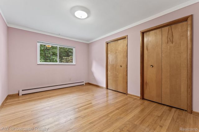 1445 Mariposa Drive, Wixom, MI 48393