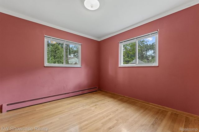 1445 Mariposa Drive, Wixom, MI 48393