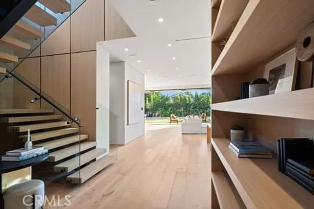 14758 Morrison, Sherman Oaks, CA 91403