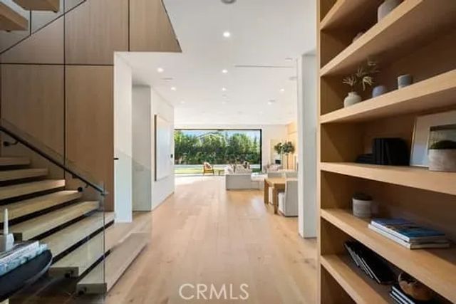 14758 Morrison, Sherman Oaks, CA 91403