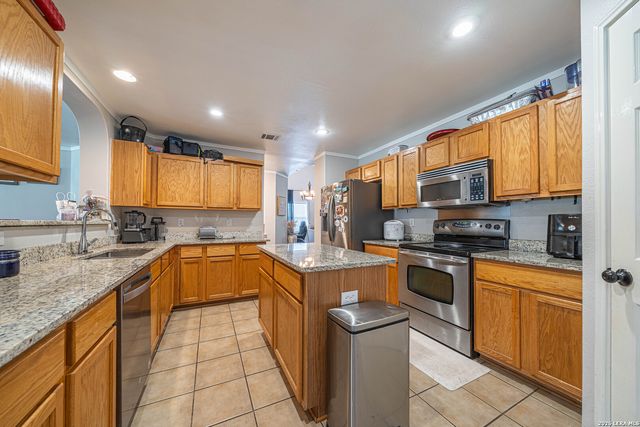 9610 MEDIATOR PASS, Converse, TX 78109