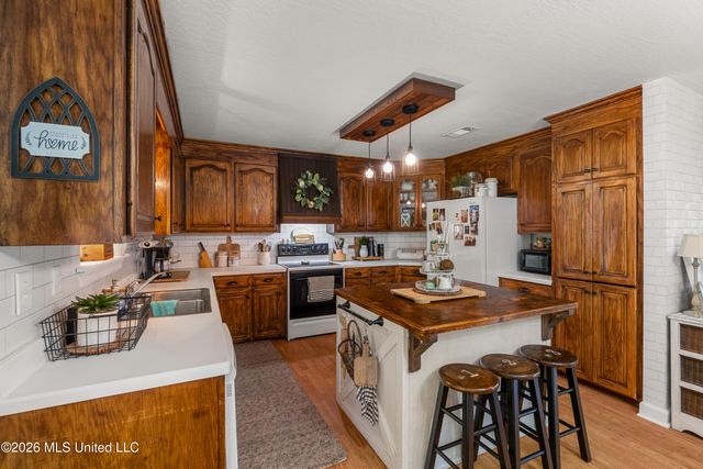 73 Pine Crest Road, Purvis, MS 39475
