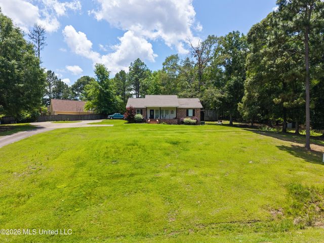 73 Pine Crest Road, Purvis, MS 39475