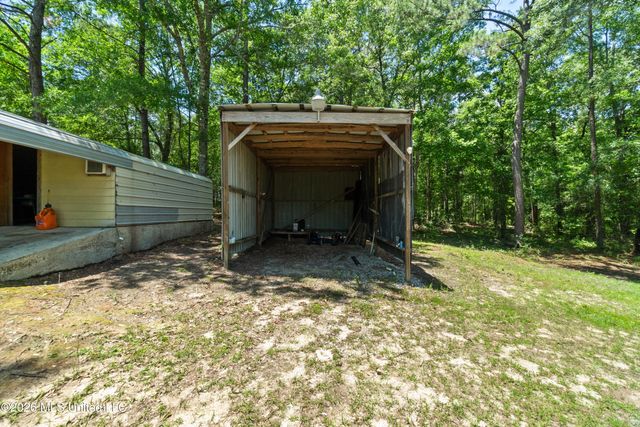 73 Pine Crest Road, Purvis, MS 39475