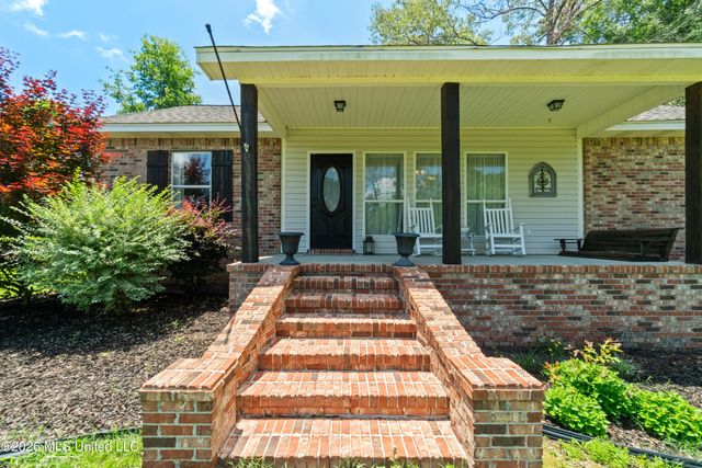 73 Pine Crest Road, Purvis, MS 39475