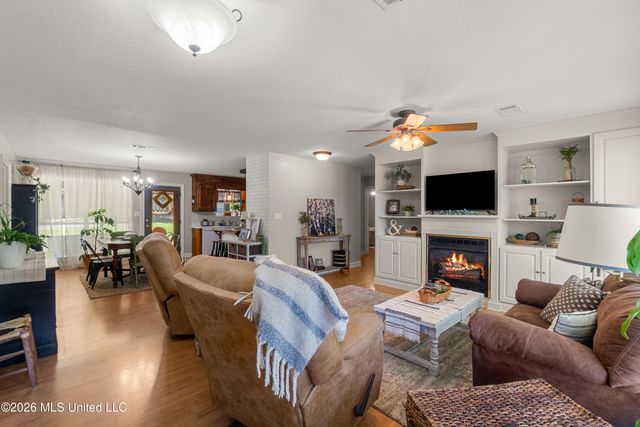 73 Pine Crest Road, Purvis, MS 39475