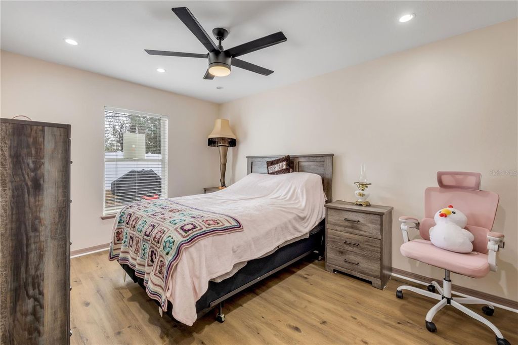 Image 17 of property listing at 16 ZIEGLER PLACE, Palm Coast, FL 32164