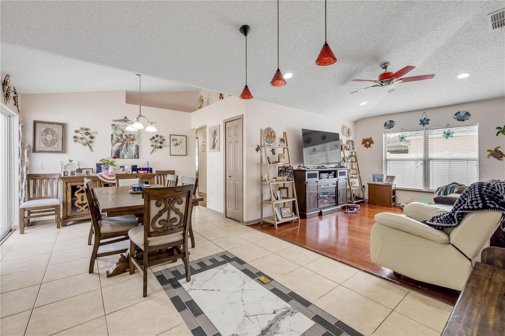 Image 6 of property listing at 16 ZIEGLER PLACE, Palm Coast, FL 32164