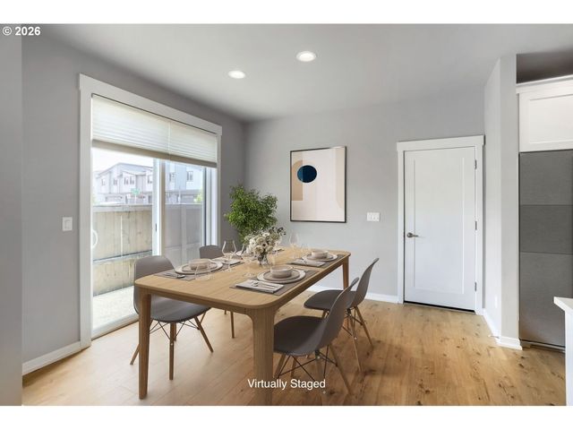 6470 Se PROVENCE St, Hillsboro, OR 97123