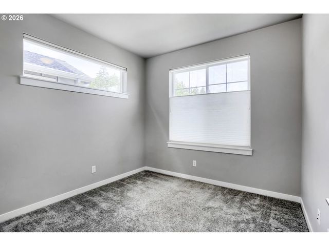 6470 Se PROVENCE St, Hillsboro, OR 97123