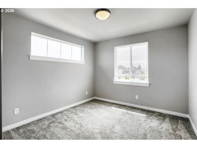 6470 Se PROVENCE St, Hillsboro, OR 97123