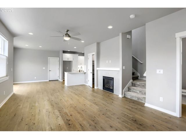 6470 Se PROVENCE St, Hillsboro, OR 97123