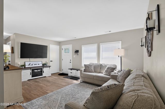 129 Ahoy Road, Manahawkin, NJ 08050
