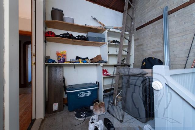 5057 W Newport Avenue 2, Chicago, IL 60641