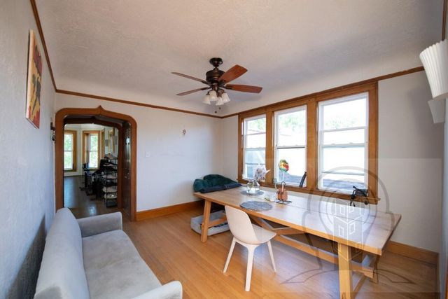5057 W Newport Avenue 2, Chicago, IL 60641
