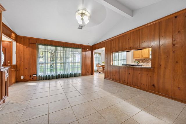 12016 Cloudt Road, Needville, TX 77461