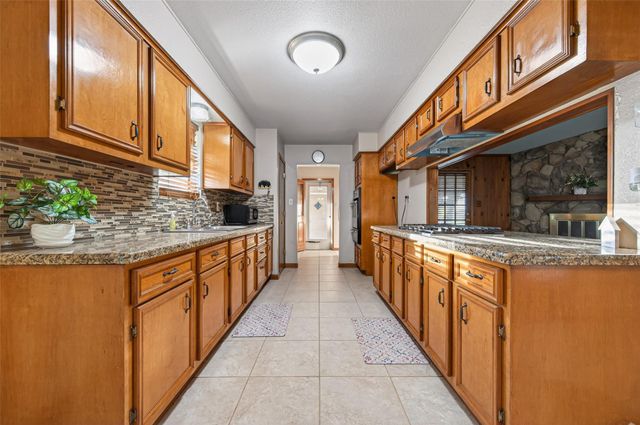 12016 Cloudt Road, Needville, TX 77461