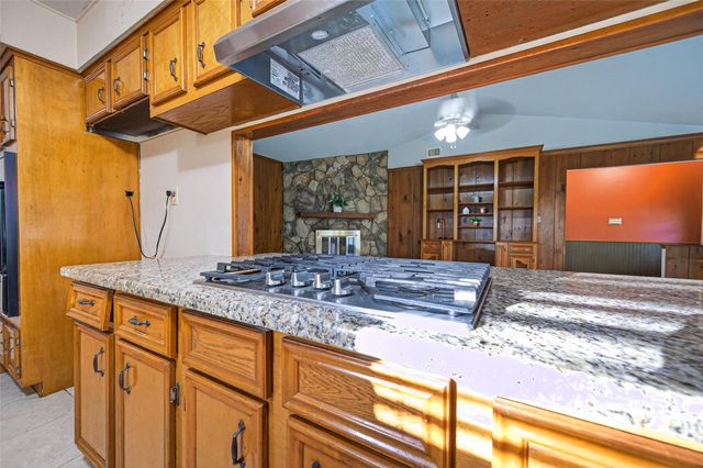 12016 Cloudt Road, Needville, TX 77461