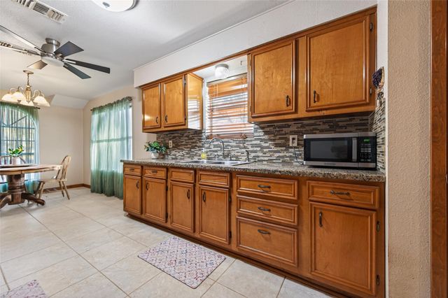 12016 Cloudt Road, Needville, TX 77461