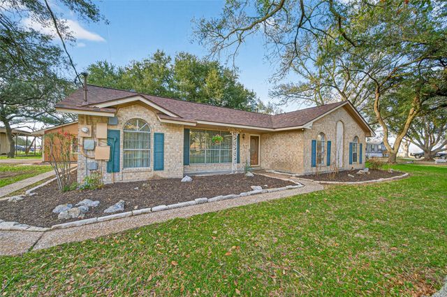 12016 Cloudt Road, Needville, TX 77461