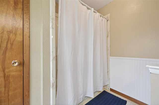 12016 Cloudt Road, Needville, TX 77461