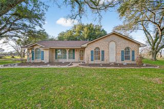 12016 Cloudt Road, Needville, TX 77461