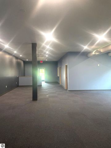 1621 E Broomfield Road, Mt Pleasant, MI 48858