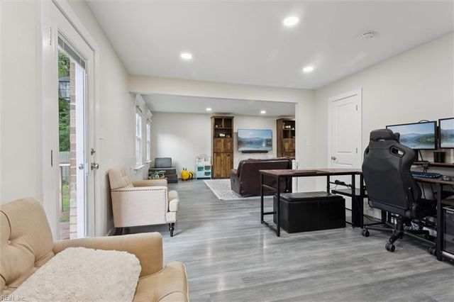 488 Harpersville RD, Newport News, VA 23601