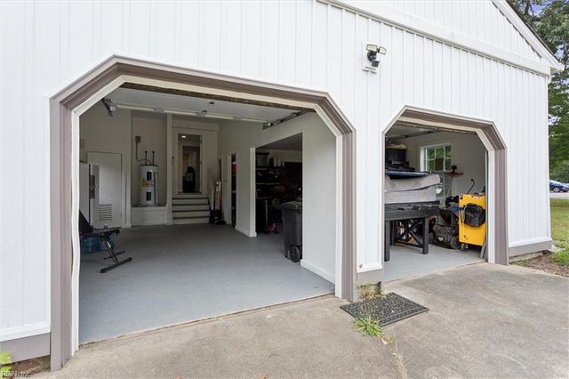 488 Harpersville RD, Newport News, VA 23601