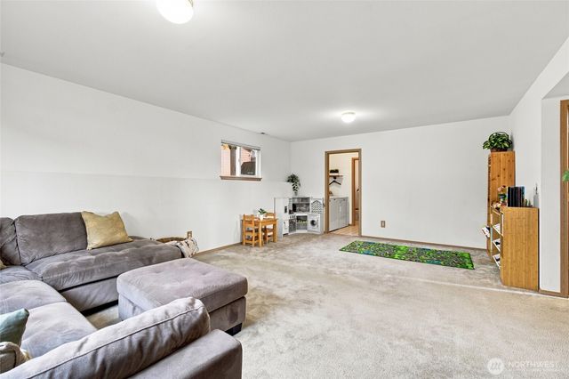 505 Hemlock Avenue, Granite Falls, WA 98252