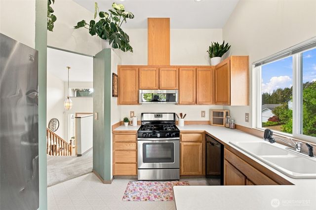505 Hemlock Avenue, Granite Falls, WA 98252